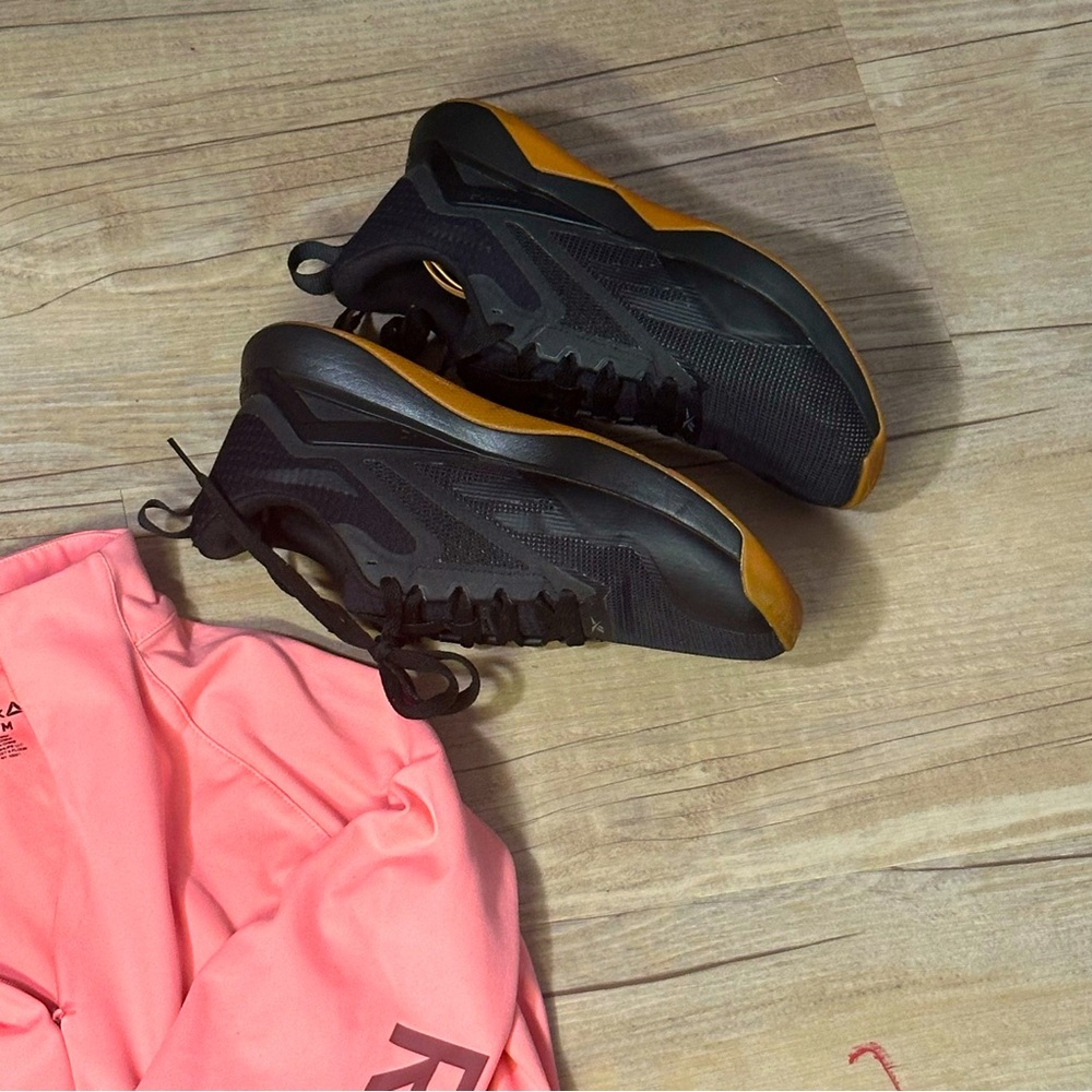 3 Piece LOT | Reebok Top. Reebok Shoes. Reebok Hat. Super Cute and Fun. Size - Picture 7 of 14